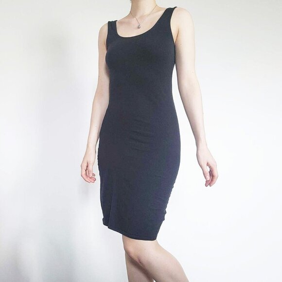 Vintage soft & stretchy black classic bodycon dress - Picture 2 of 13